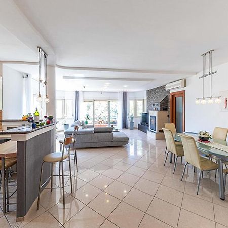 Luksuzna Villa Sa Privatnim Unutarnjim Bazenom Villa Garden Podstrana Kültér fotó