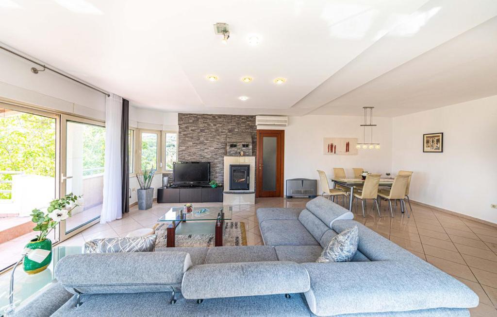 Luksuzna Villa Sa Privatnim Unutarnjim Bazenom Villa Garden Podstrana Kültér fotó