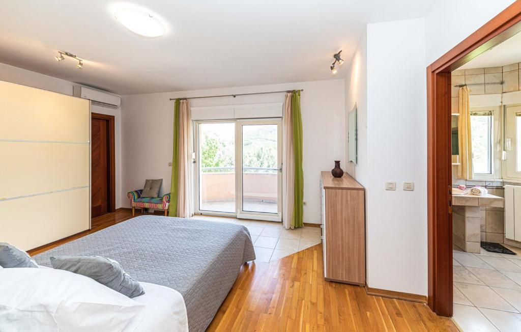 Luksuzna Villa Sa Privatnim Unutarnjim Bazenom Villa Garden Podstrana Kültér fotó